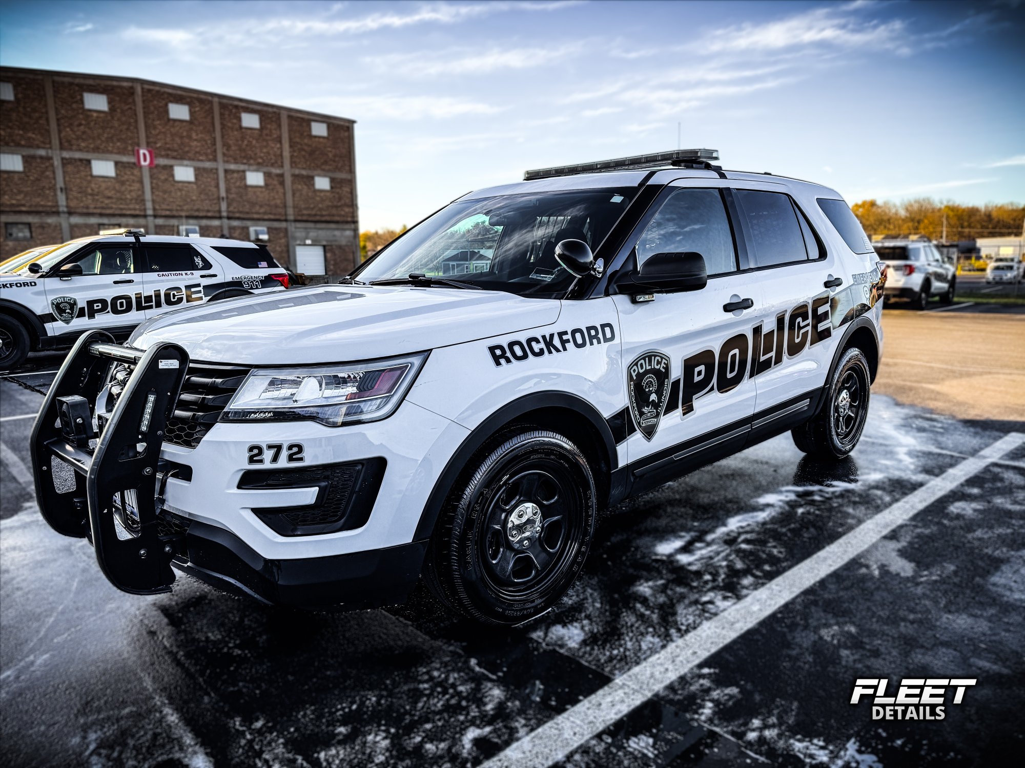 Flawless Commercial Detailing handled for Rockford residents